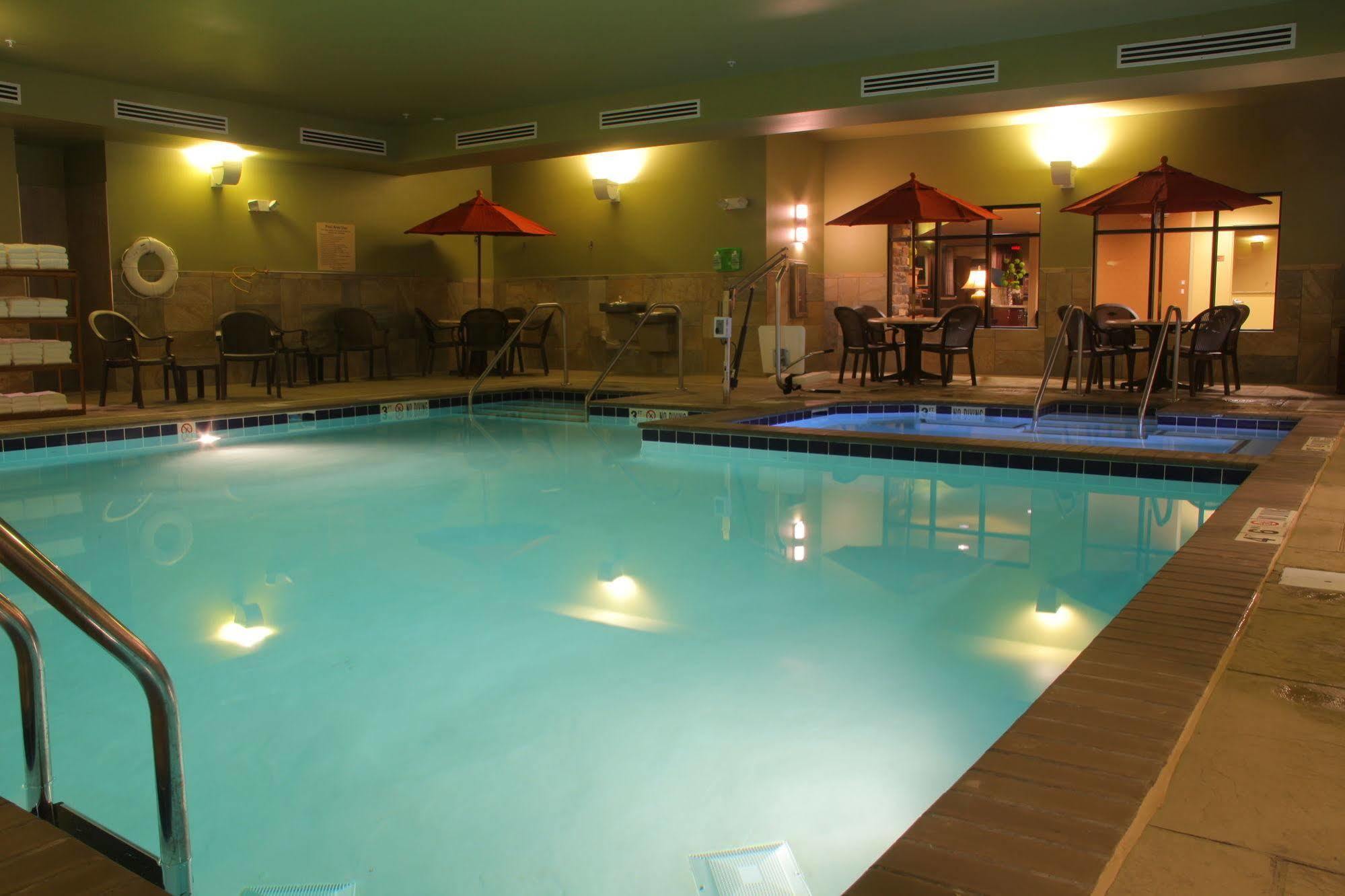 Little Missouri Inn & Suites Watford City Eksteriør bilde